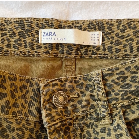 Zara Animal Print Jeans - Picture 4 of 6